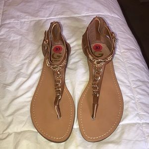 Size 10 GUESS Sandals NEVER WORN